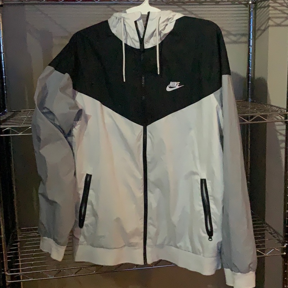 Nike windbreaker